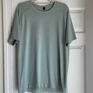 Lululemon Mens Metal Vent Tech